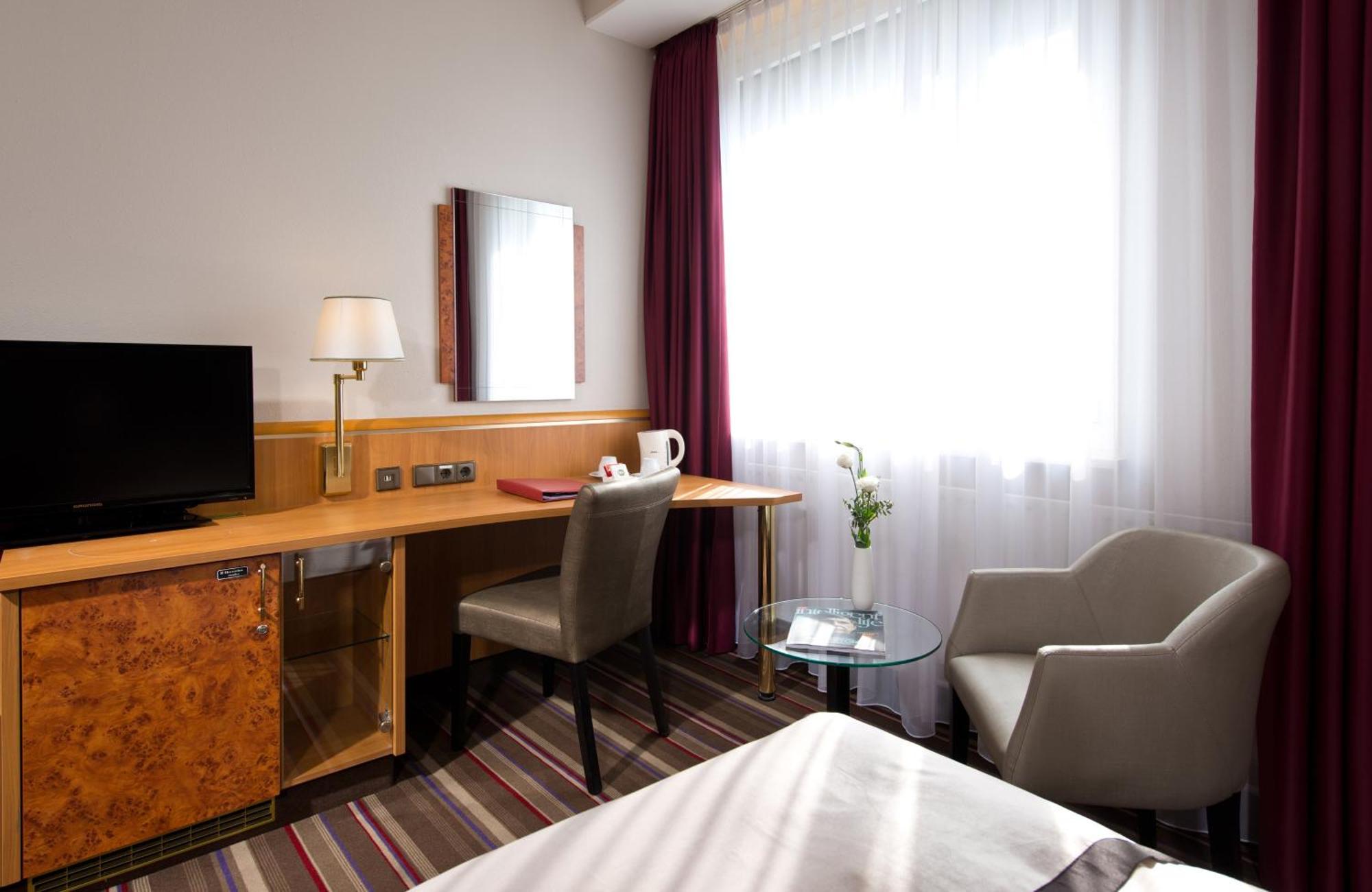 Leonardo Hotel Karlsruhe Dış mekan fotoğraf