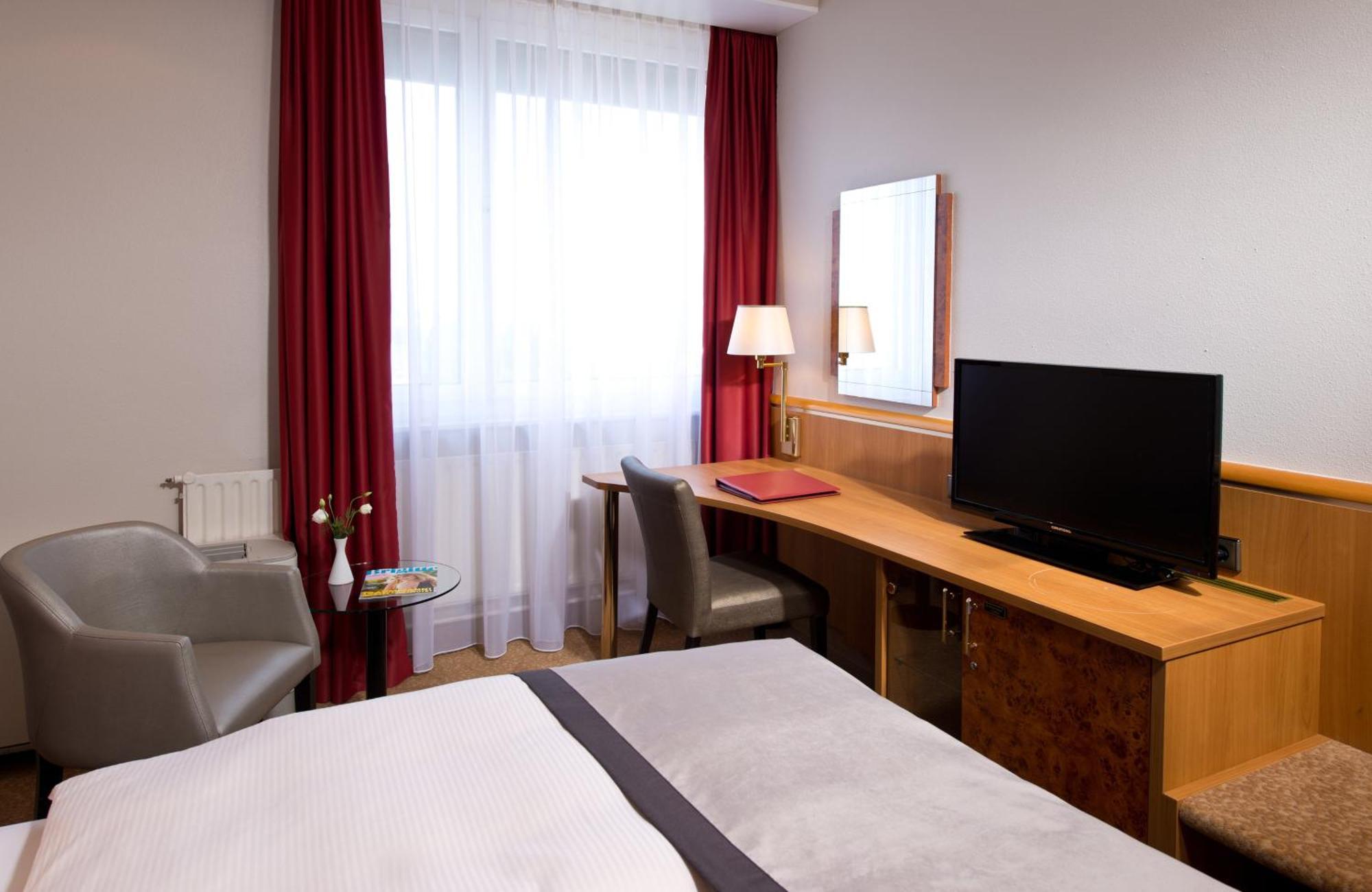 Leonardo Hotel Karlsruhe Dış mekan fotoğraf